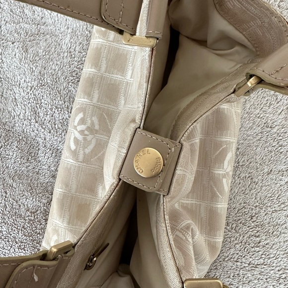 CHANEL Small Travel Line Tote - Picture 11 of 16